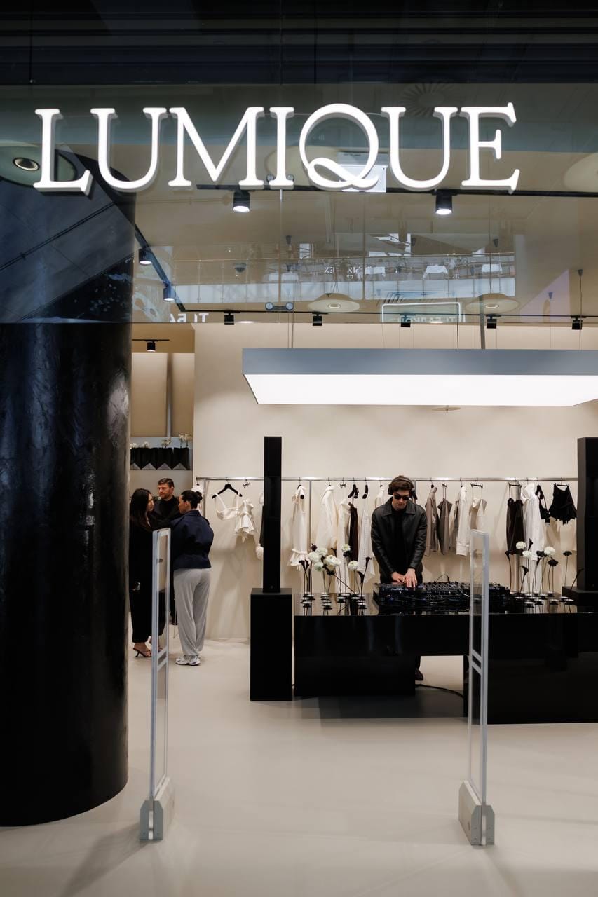 Lumique открыл флагман в Авиапарке