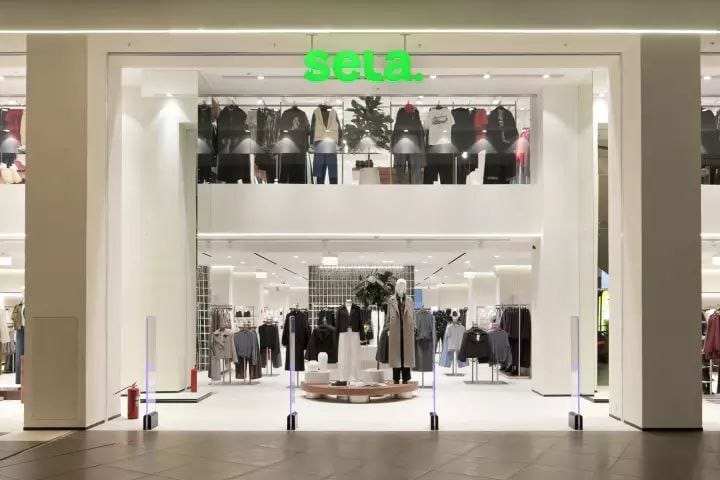 SELA открыла первый концепт-стор в "Авиапарке"