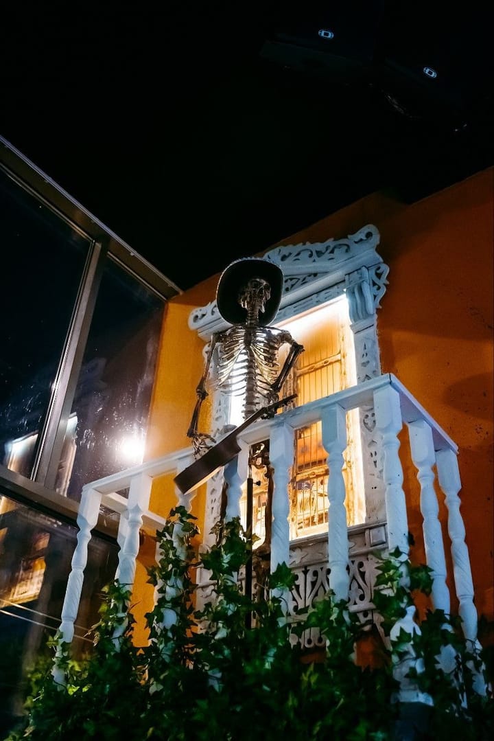 В эти выходные на Мясницкой откроется латиноамериканский бар Santa Muerte