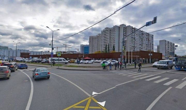 Авторынок у метро "Кожуховская" уходит в историю