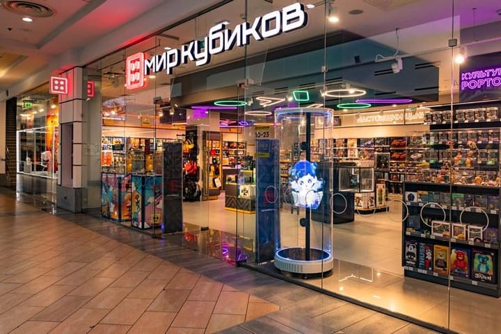 🧱 «Мир кубиков» разделил полки по возрастам